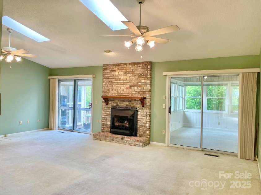 23 St. Andrews Drive, Etowah, NC 28729.  MLS# CAR4248416, YatesRealty ID 15054. 