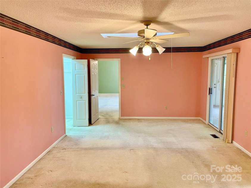 23 St. Andrews Drive, Etowah, NC 28729.  MLS# CAR4248416, YatesRealty ID 15054. 