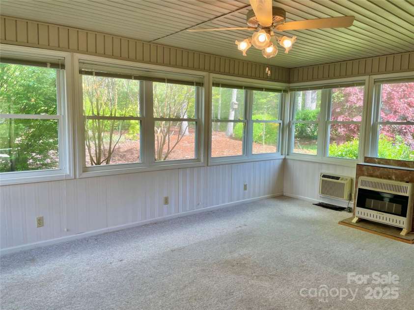 23 St. Andrews Drive, Etowah, NC 28729.  MLS# CAR4248416, YatesRealty ID 15054. 