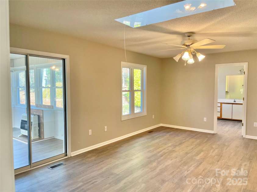 23 St. Andrews Drive, Etowah, NC 28729.  MLS# CAR4248416, YatesRealty ID 15054. 