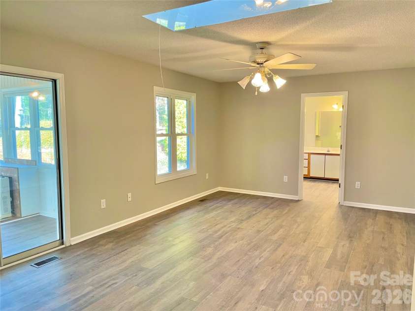 23 St. Andrews Drive, Etowah, NC 28729.  MLS# CAR4248416, YatesRealty ID 15054. 