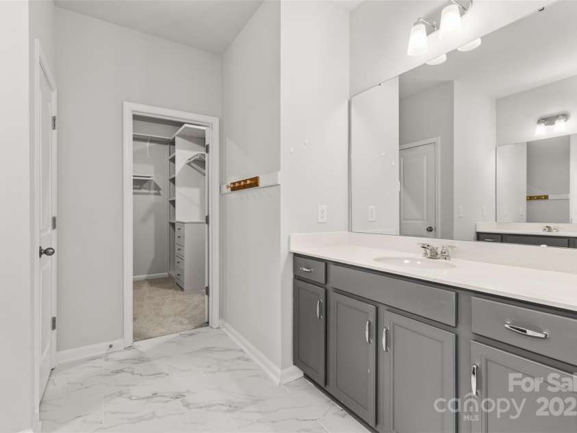 423 Shallowford Drive, Rock Hill, SC 29732.  MLS# CAR4253461, YatesRealty ID 15056. 