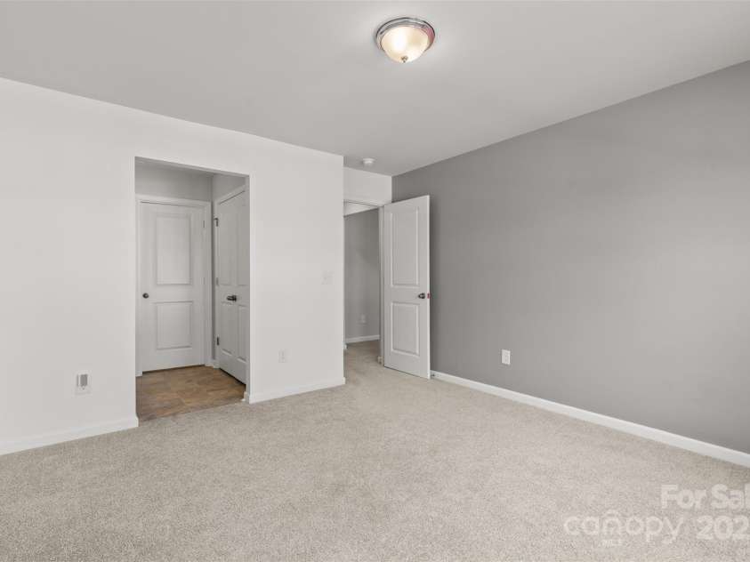 423 Shallowford Drive, Rock Hill, SC 29732.  MLS# CAR4253461, YatesRealty ID 15056. 