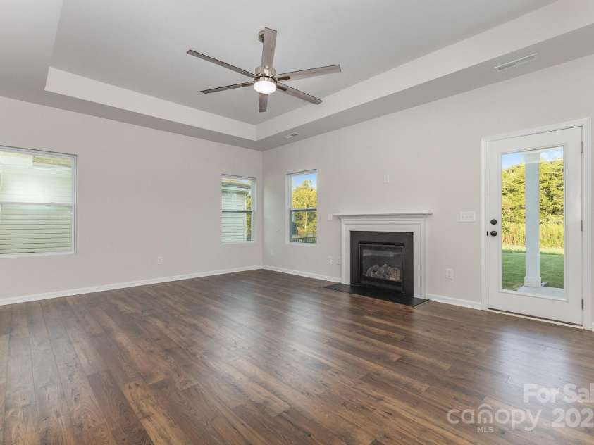 423 Shallowford Drive, Rock Hill, SC 29732.  MLS# CAR4300275, YatesRealty ID 15056. 