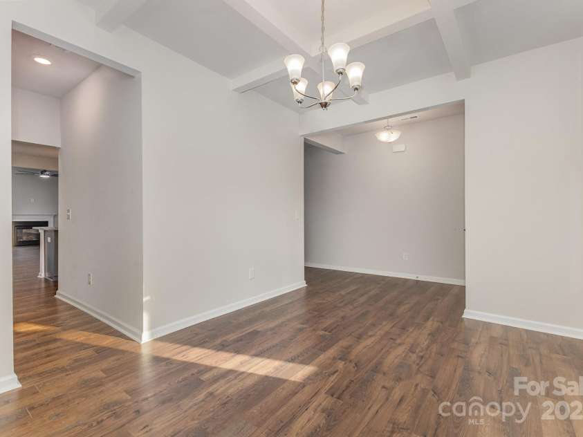 423 Shallowford Drive, Rock Hill, SC 29732.  MLS# CAR4300275, YatesRealty ID 15056. 