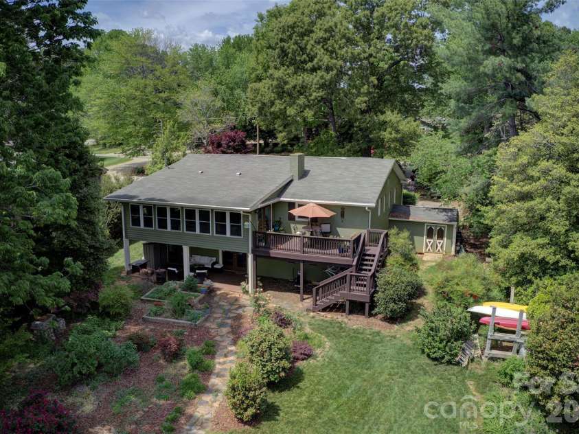 3002 Lake Shore Road, Denver, NC 28037.  MLS# CAR4370146, YatesRealty ID 15057. 