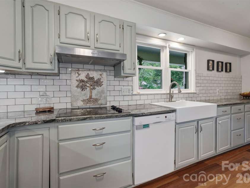 3002 Lake Shore Road, Denver, NC 28037.  MLS# CAR4370146, YatesRealty ID 15057. 
