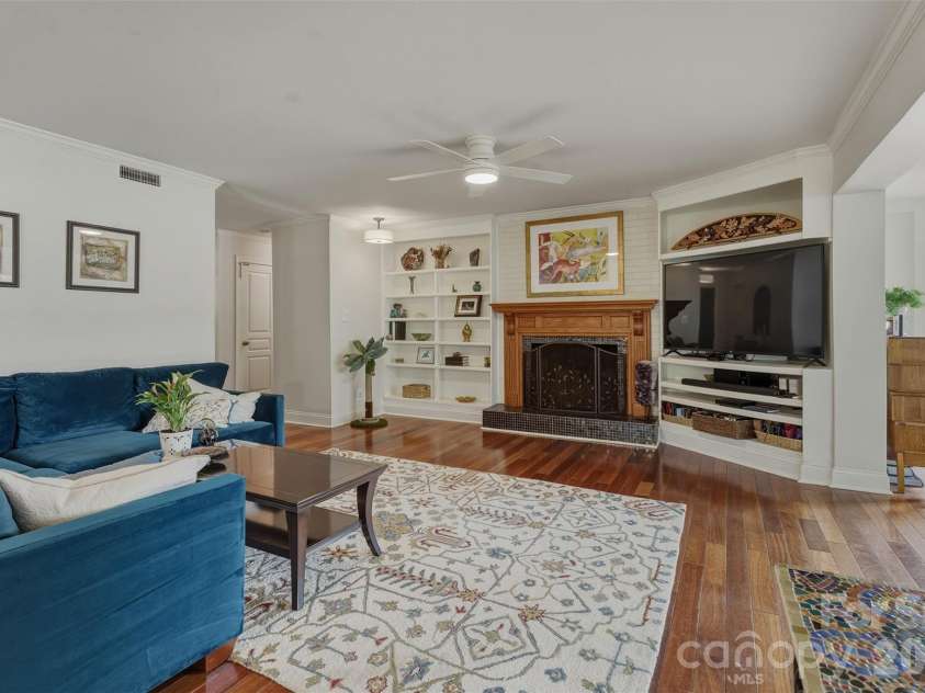 3002 Lake Shore Road, Denver, NC 28037.  MLS# CAR4370146, YatesRealty ID 15057. 