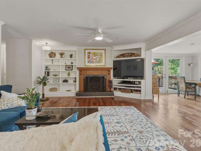 3002 Lake Shore Road, Denver, NC 28037.  MLS# CAR4370146, YatesRealty ID 15057. 