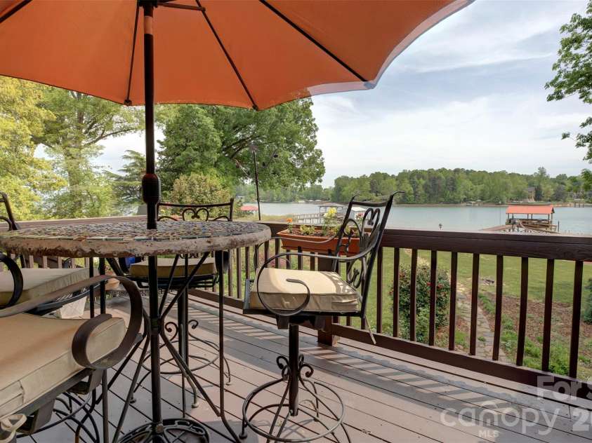 3002 Lake Shore Road, Denver, NC 28037.  MLS# CAR4370146, YatesRealty ID 15057. 