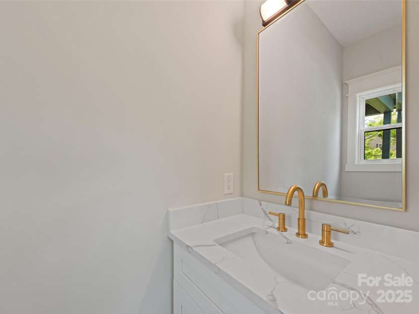 18 Winterhawk Drive, Arden, NC 28704.  MLS# CAR4255813, YatesRealty ID 15058. 