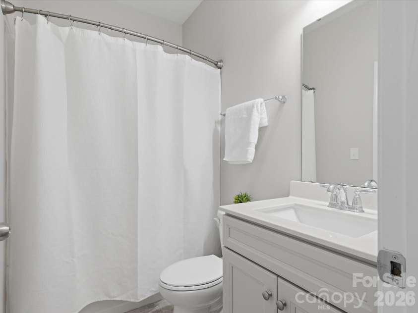 3297 Lock Erne Avenue, Kannapolis, NC 28081.  MLS# CAR4372345, YatesRealty ID 15059. 