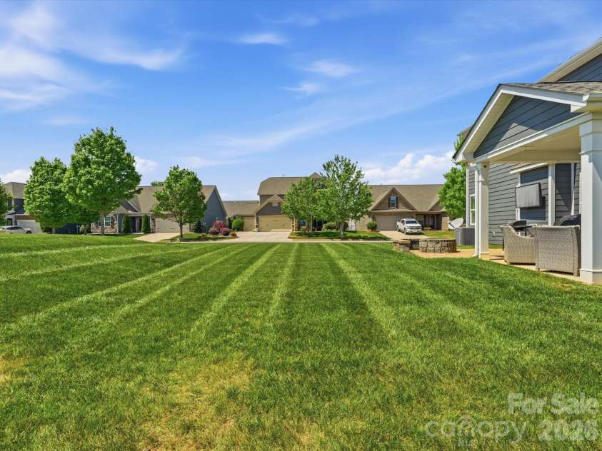 3297 Lock Erne Avenue, Kannapolis, NC 28081.  MLS# CAR4372345, YatesRealty ID 15059. 