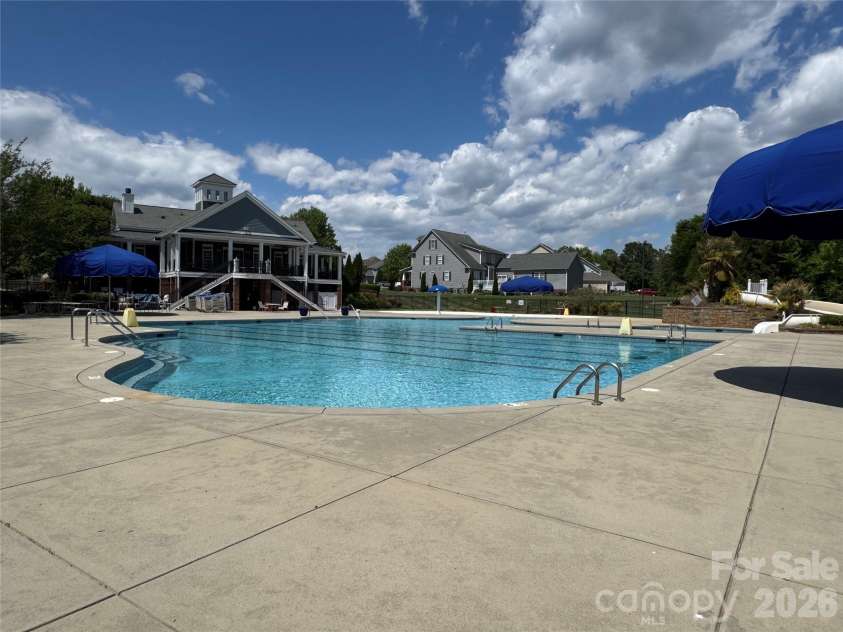 3297 Lock Erne Avenue, Kannapolis, NC 28081.  MLS# CAR4372345, YatesRealty ID 15059. 