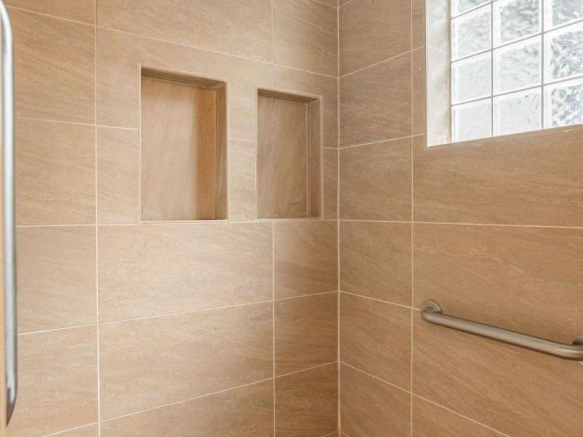 110 FOX CHASE Drive, Hendersonville, NC 28739.  MLS# CAR4136078, YatesRealty ID 1506. 