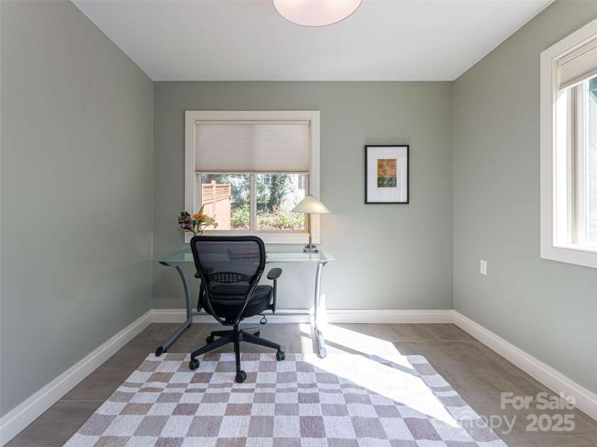 17 Beaverdam Court, Asheville, NC 28804.  MLS# CAR4302780, YatesRealty ID 15060. 