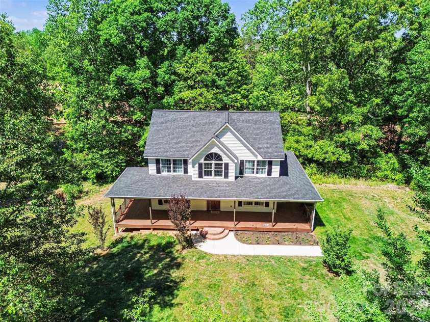 143 Walnut Hollow Lane, Mooresville, NC 28115.  MLS# CAR4373168, YatesRealty ID 15061. 