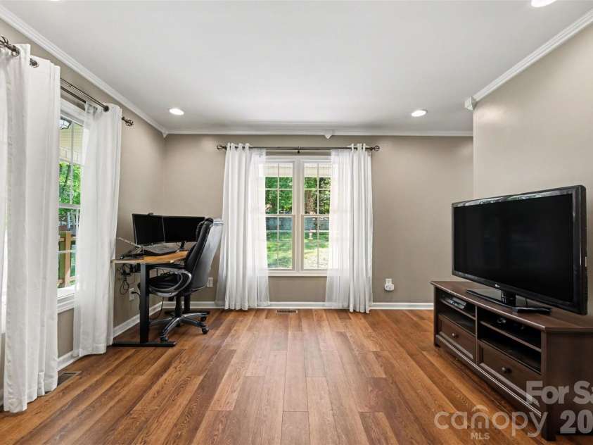 143 Walnut Hollow Lane, Mooresville, NC 28115.  MLS# CAR4373168, YatesRealty ID 15061. 