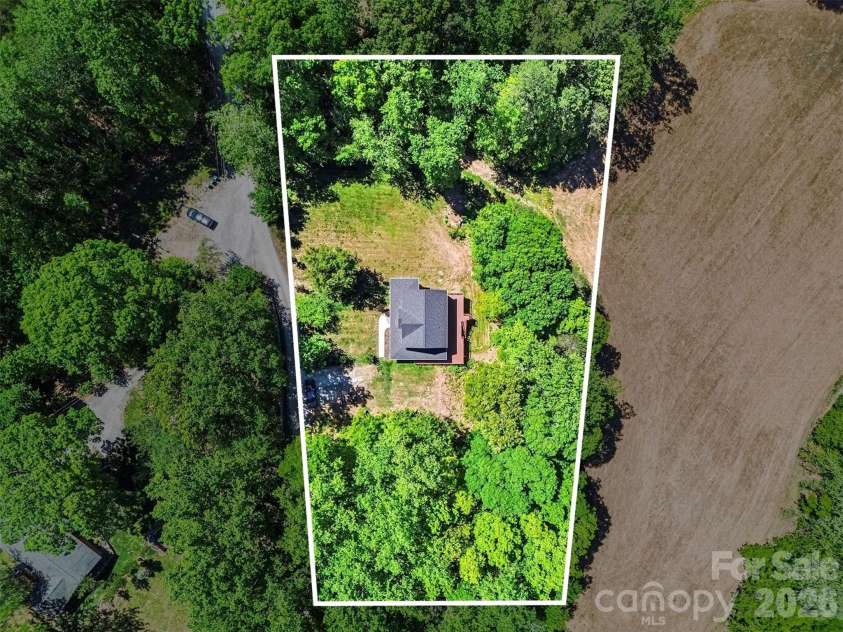 143 Walnut Hollow Lane, Mooresville, NC 28115.  MLS# CAR4373168, YatesRealty ID 15061. 