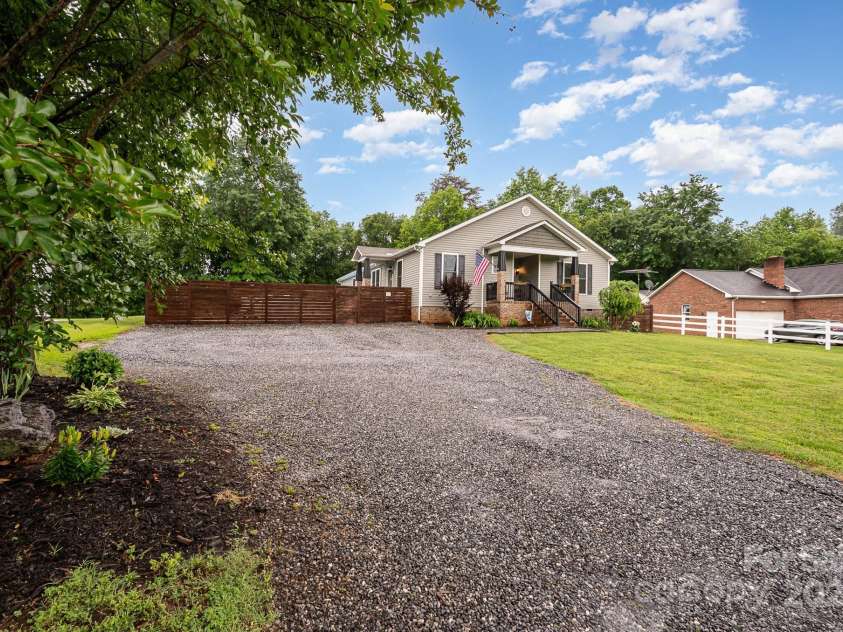 5252 Ramblewoods Avenue, Claremont, NC 28610.  MLS# CAR4255233, YatesRealty ID 15061. 