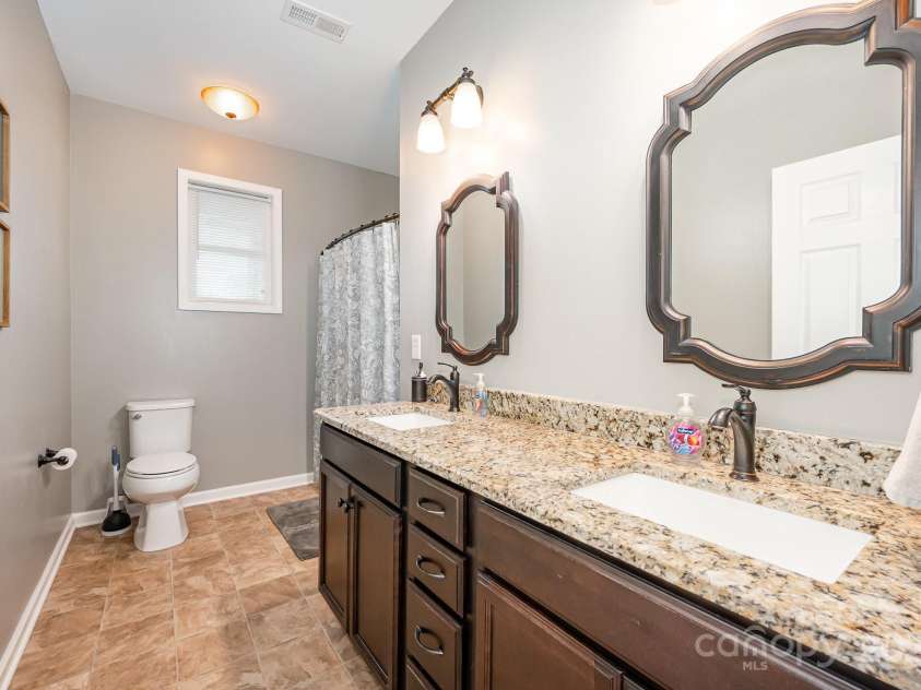 5252 Ramblewoods Avenue, Claremont, NC 28610.  MLS# CAR4255233, YatesRealty ID 15061. 