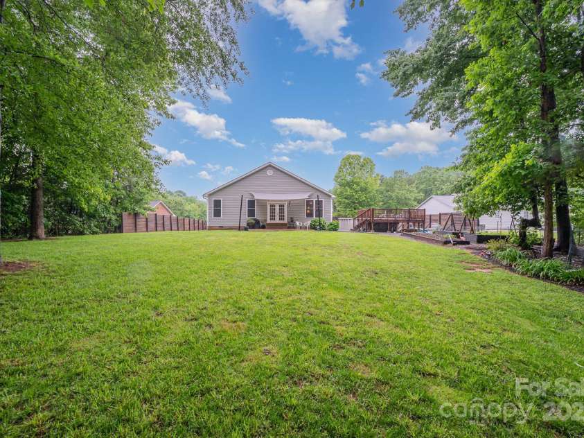 5252 Ramblewoods Avenue, Claremont, NC 28610.  MLS# CAR4255233, YatesRealty ID 15061. 