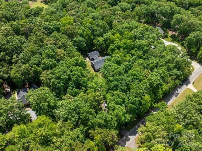 300 Hugh Crocker Road, Matthews, NC 28104.  MLS# CAR4254720, YatesRealty ID 15063. 