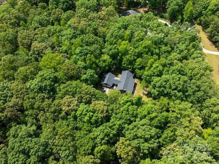 300 Hugh Crocker Road, Matthews, NC 28104.  MLS# CAR4254720, YatesRealty ID 15063. 