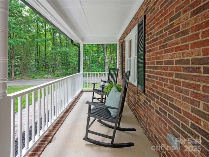 300 Hugh Crocker Road, Matthews, NC 28104.  MLS# CAR4254720, YatesRealty ID 15063. 