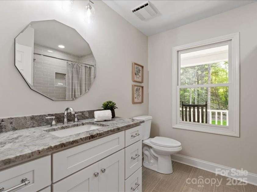 300 Hugh Crocker Road, Matthews, NC 28104.  MLS# CAR4254720, YatesRealty ID 15063. Secondary Bath