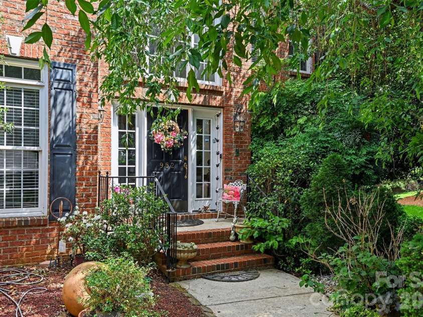 952 Hickory Stick Drive, Fort Mill, SC 29715.  MLS# CAR4373728, YatesRealty ID 15063. 