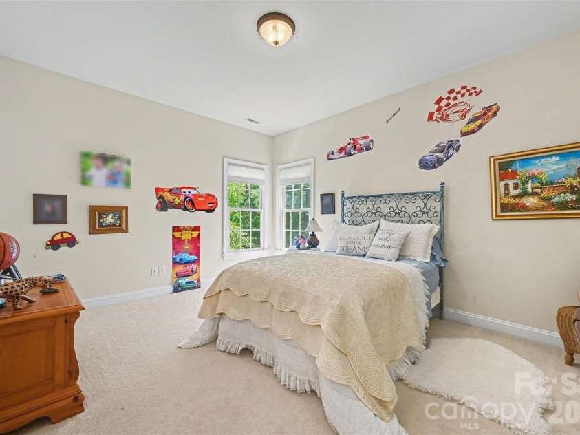 952 Hickory Stick Drive, Fort Mill, SC 29715.  MLS# CAR4373728, YatesRealty ID 15063. 