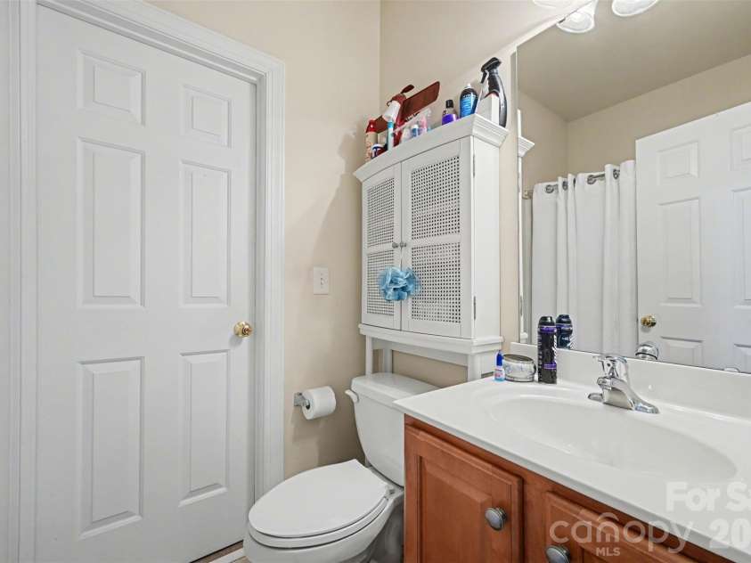 952 Hickory Stick Drive, Fort Mill, SC 29715.  MLS# CAR4373728, YatesRealty ID 15063. 