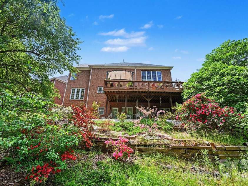 952 Hickory Stick Drive, Fort Mill, SC 29715.  MLS# CAR4373728, YatesRealty ID 15063. 