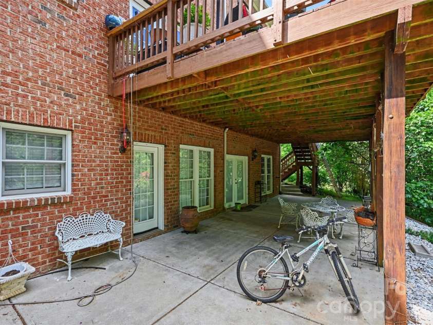 952 Hickory Stick Drive, Fort Mill, SC 29715.  MLS# CAR4373728, YatesRealty ID 15063. 