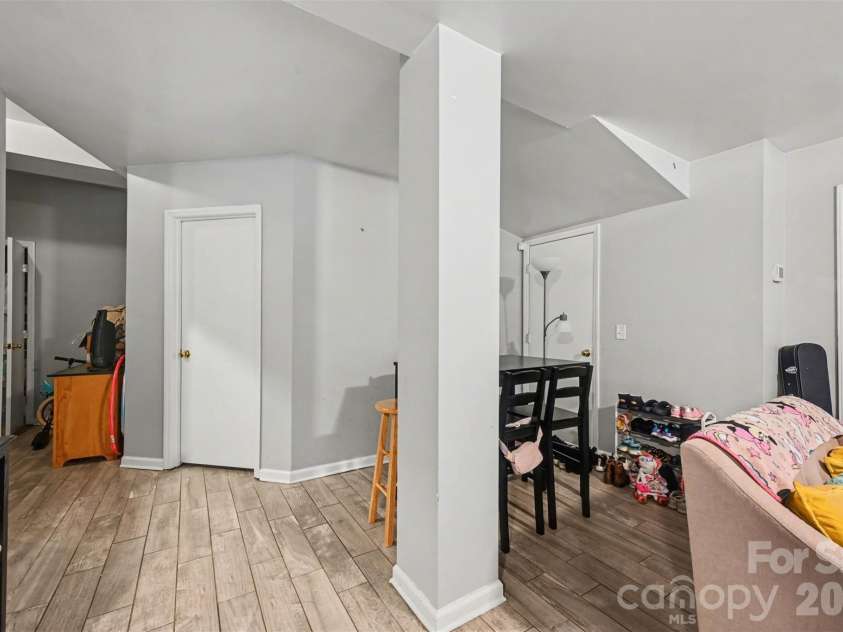 952 Hickory Stick Drive, Fort Mill, SC 29715.  MLS# CAR4373728, YatesRealty ID 15063. 