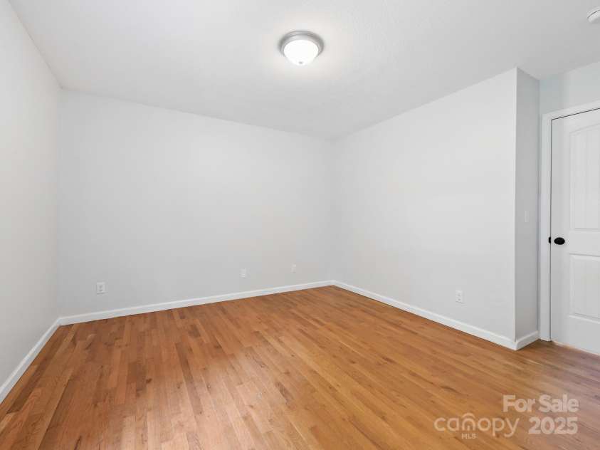 618 Enka Lake Road, Candler, NC 28715.  MLS# CAR4260345, YatesRealty ID 15064. Bedroom 3