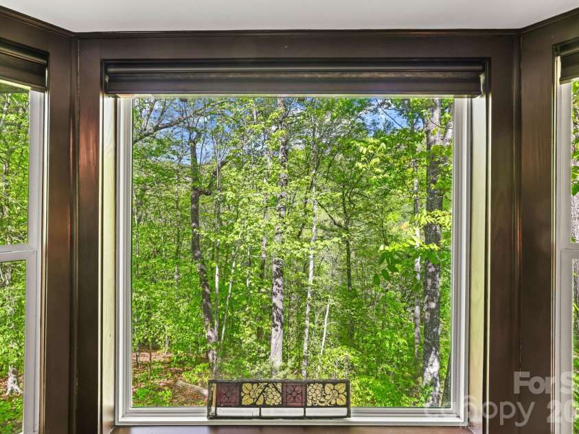 80 Corbin Hills Drive, Franklin, NC 28734.  MLS# CAR4373570, YatesRealty ID 15064. 
