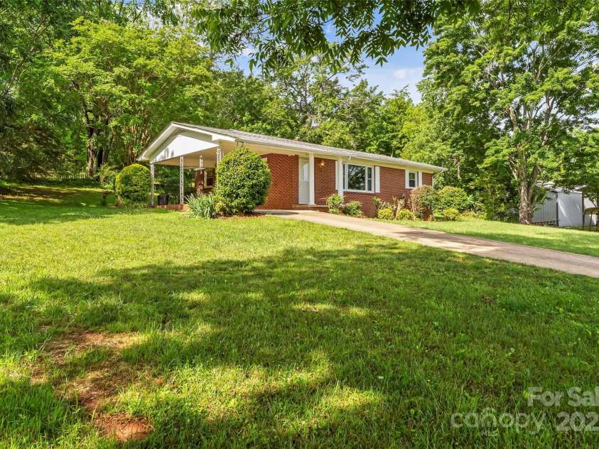 1125 Windy Acres Street, Morganton, NC 28655.  MLS# CAR4263011, YatesRealty ID 15065. Your new home, on .7 acres of land at the foothills of Burkemont Mountain