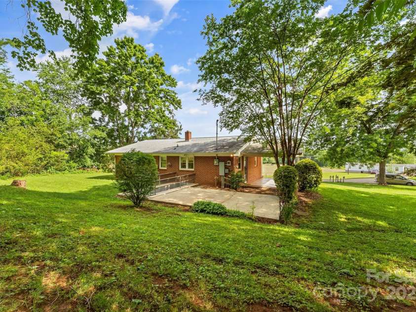 1125 Windy Acres Street, Morganton, NC 28655.  MLS# CAR4263011, YatesRealty ID 15065. Your new home, on .7 acres of land at the foothills of Burkemont Mountain