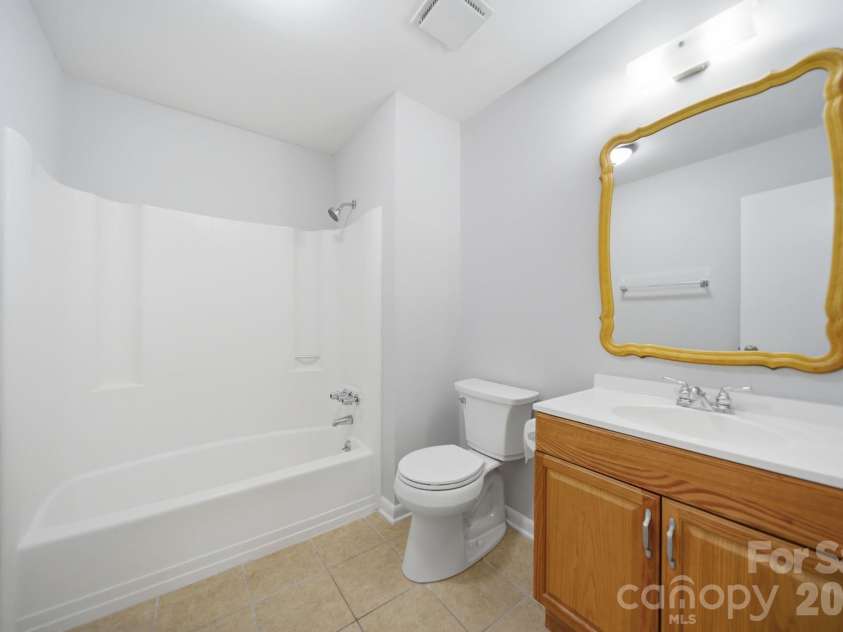 3065 Devonshire Drive, Rock Hill, SC 29732.  MLS# CAR4364433, YatesRealty ID 15065. Hall Full Bath