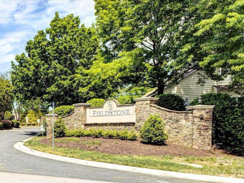 226 Dawn Mist Lane, Fort Mill, SC 29708.  MLS# CAR4369193, YatesRealty ID 15066. Community Entrance
