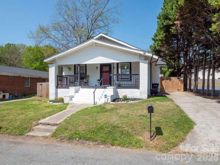 208 Hough Street, Monroe, NC 28112.  MLS# CAR4366398, YatesRealty ID 15067. 