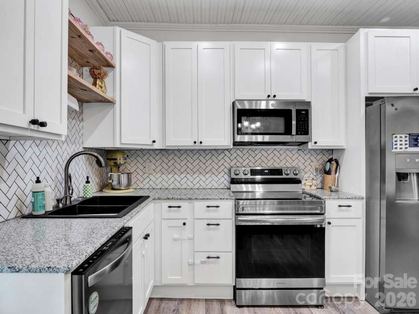 208 Hough Street, Monroe, NC 28112.  MLS# CAR4366398, YatesRealty ID 15067. 