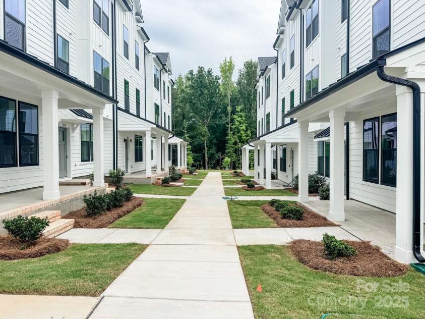 12110 Storm Lane, Charlotte, NC 28277.  MLS# CAR4194945, YatesRealty ID 15068. Private Sidewalk