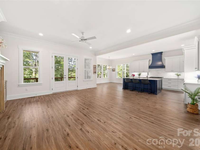 227 Northview Drive, Hendersonville, NC 28791.  MLS# CAR4359426, YatesRealty ID 15068. Great room looking towards kitchen