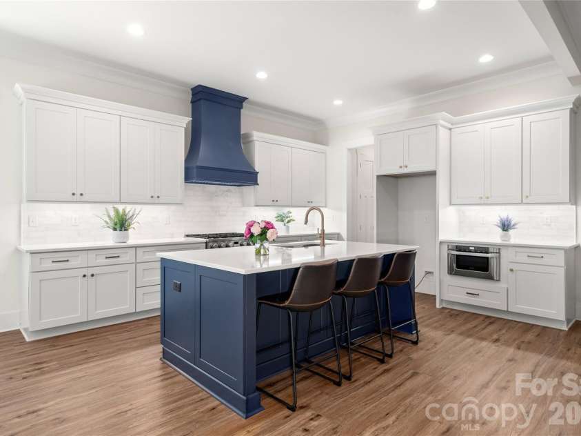227 Northview Drive, Hendersonville, NC 28791.  MLS# CAR4359426, YatesRealty ID 15068. Kitchen