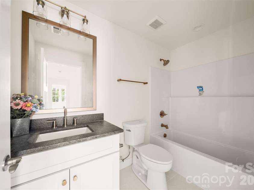 227 Northview Drive, Hendersonville, NC 28791.  MLS# CAR4359426, YatesRealty ID 15068. Upstairs full bath