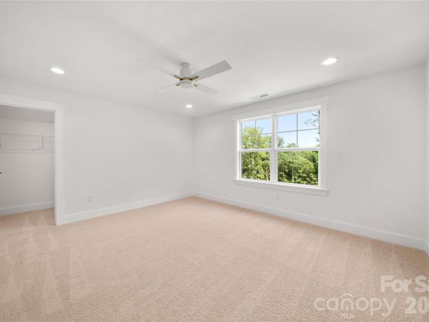 227 Northview Drive, Hendersonville, NC 28791.  MLS# CAR4359426, YatesRealty ID 15068. Upstairs oversized third bedroom