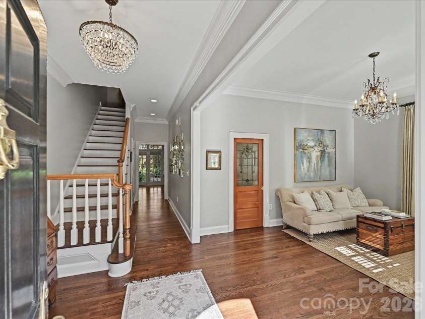 1117 Dilworth Crescent Row, Charlotte, NC 28203.  MLS# CAR4373018, YatesRealty ID 15070. 